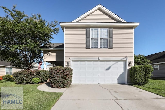 99 Scarlett Ln, Richmond Hill, GA 31324 - traditional home with driveway, an attached garage, and a front yard