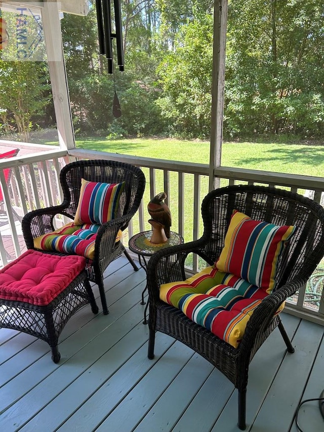 155 Persimmon St, Jesup, GA 31545 - deck featuring a yard