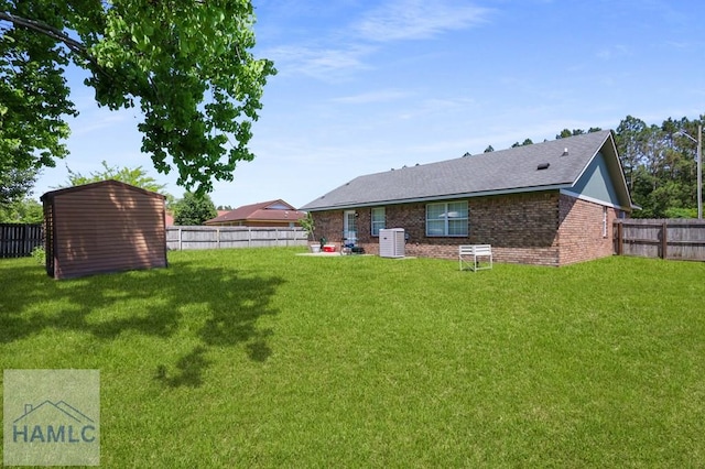 926 Poppleton Dr, Hinesville, GA 31313 - view of yard with central AC