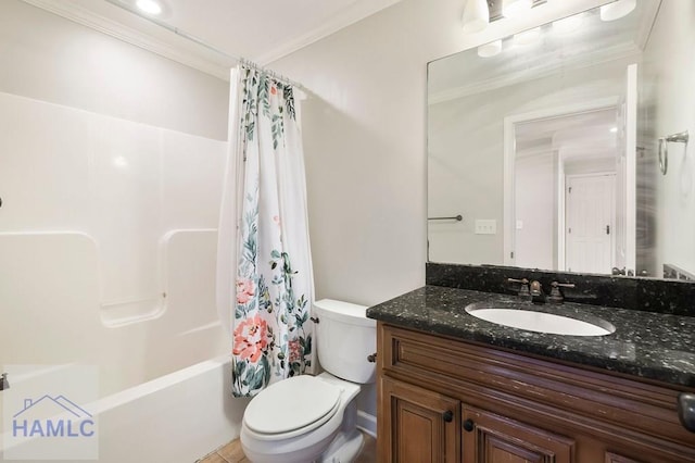 full bath featuring vanity, toilet, crown molding, and shower / tub combo