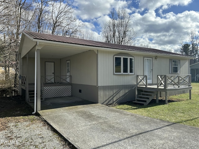 manufactured / mobile home with a carport