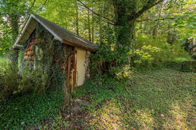 view of shed / structure