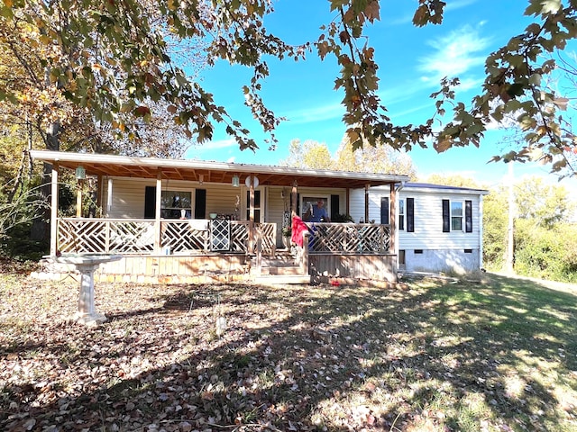 view of front facade with covered porch