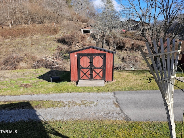 exterior space with a lawn