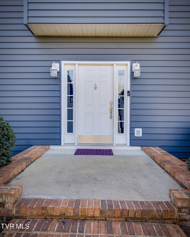 view of property entrance