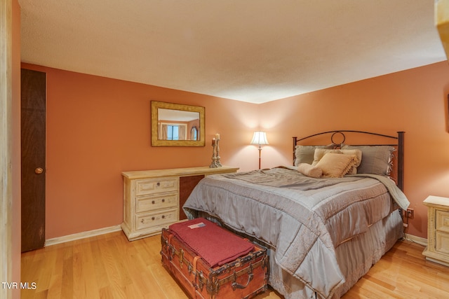 117 Lakeside Dr, Gray, TN 37615 - bedroom with light wood-type flooring