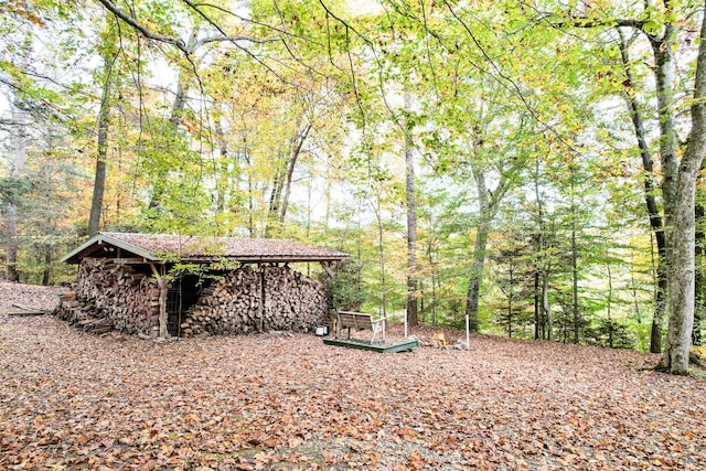 570 Stephen Brooks Rd, Greeneville, TN 37743 - view of yard featuring a wooded view and an outdoor structure