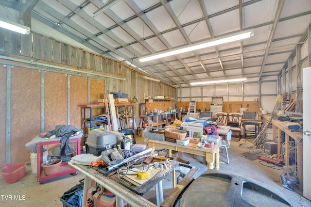 545 Mcmillian Rd, Midway, TN 37809 - view of garage