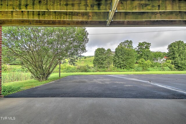 110 Eagle View Private Dr Unit 110, Blountville, TN 37617 - view of parking