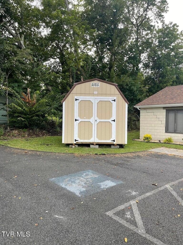 view of shed / structure