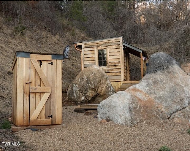 view of shed / structure