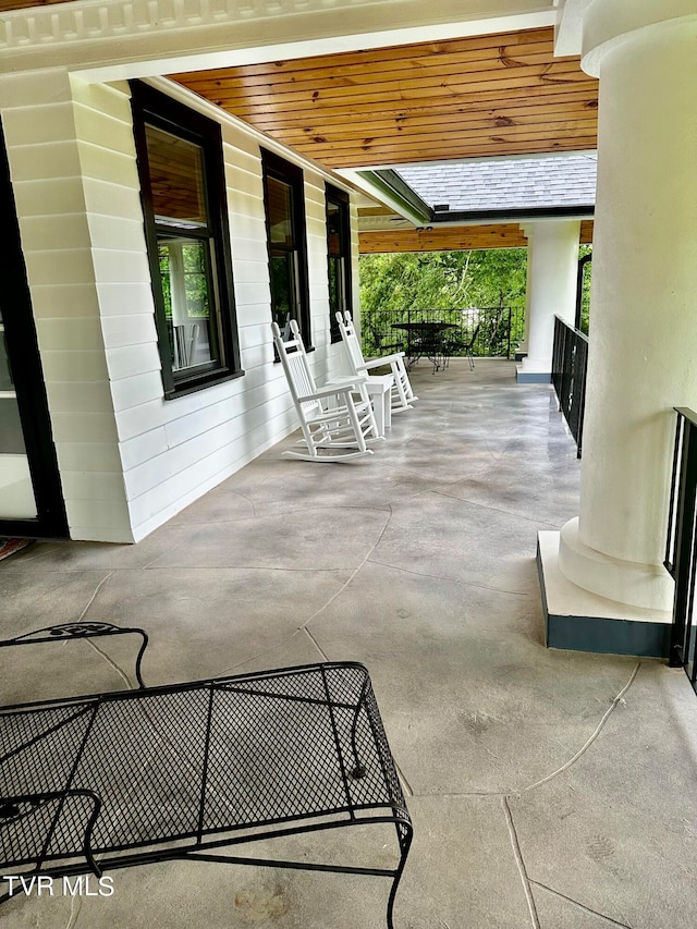 view of patio / terrace with covered porch