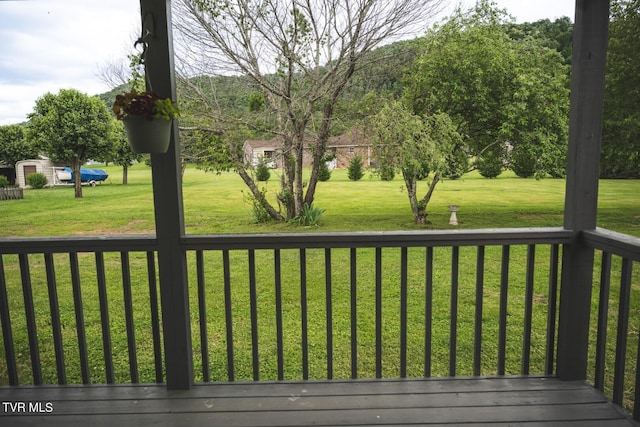 1466 Broad St, Elizabethton, TN 37643 - wooden deck with a yard