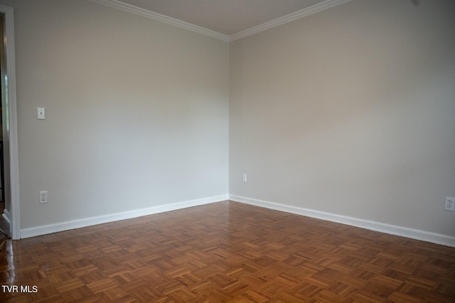 1466 Broad St, Elizabethton, TN 37643 - empty room featuring baseboards and ornamental molding