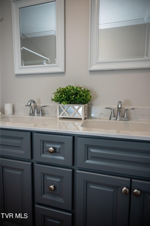 1466 Broad St, Elizabethton, TN 37643 - bathroom with vanity