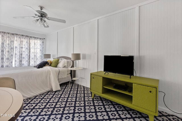 bedroom featuring ceiling fan