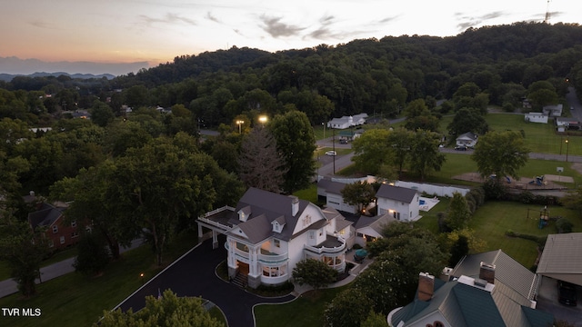 view of aerial view at dusk