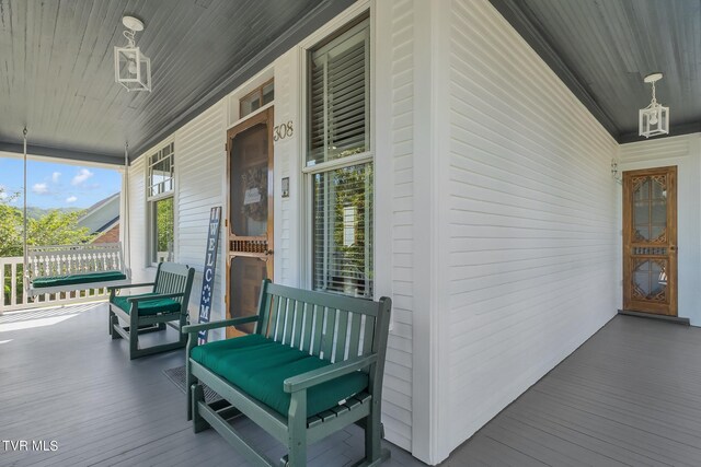 308 E Pearl Ave, Big Stone Gap, VA 24219 - view of wooden porch