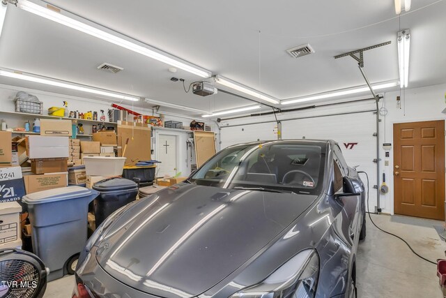 308 E Pearl Ave, Big Stone Gap, VA 24219 - garage with a garage door opener