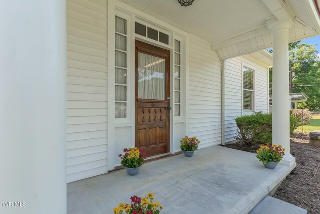 308 E Pearl Ave, Big Stone Gap, VA 24219 - entrance to property featuring a porch