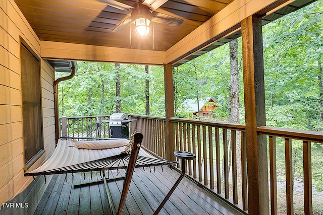 deck featuring ceiling fan