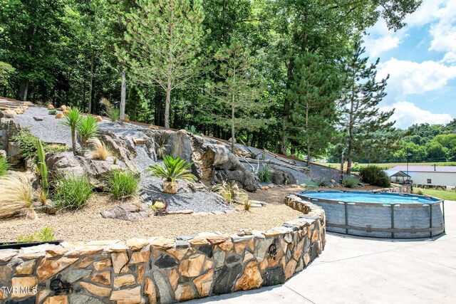 2044 Pigeon Creek Rd, Greeneville, TN 37743 - view of pool