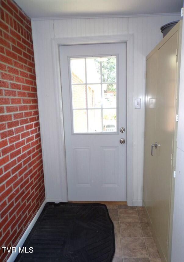 view of doorway to outside