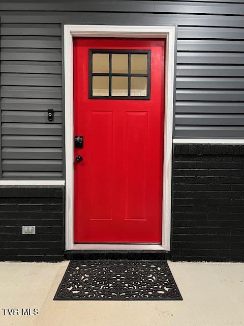 view of property entrance
