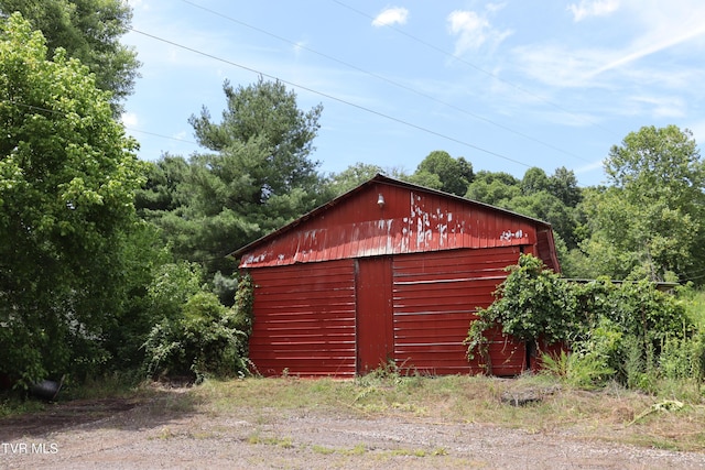 view of outbuilding