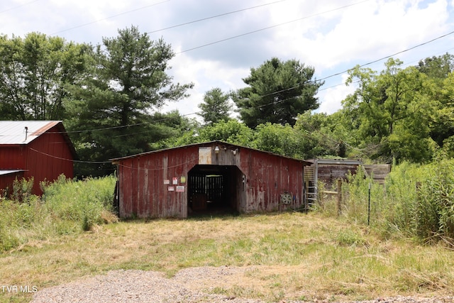 view of outdoor structure