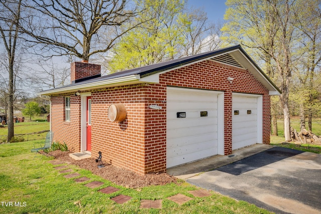414 Beulah Church Dr, Kingsport, TN 37663 - view of garage