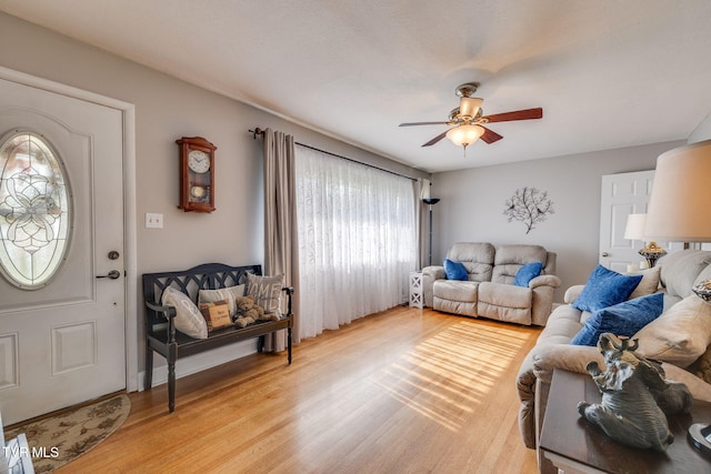 414 Beulah Church Dr, Kingsport, TN 37663 - living area with a ceiling fan and light wood finished floors