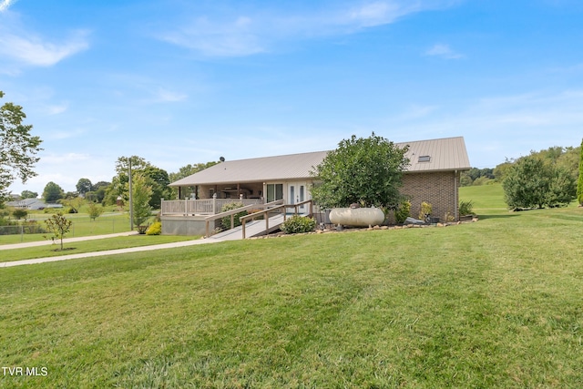 view of front of house with a front yard