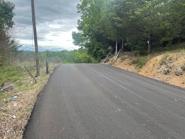 371 Geisler Rd, Piney Flats, TN 37686