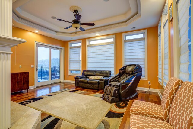 450 Lake Approach, Johnson City, TN 37601 - living area with a ceiling fan, a tray ceiling, wood finished floors, and baseboards