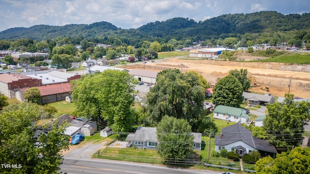 bird's eye view featuring a mountain view