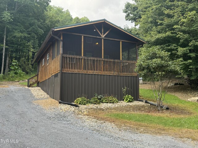 view of front facade