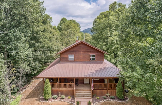 view of front of property featuring covered porch