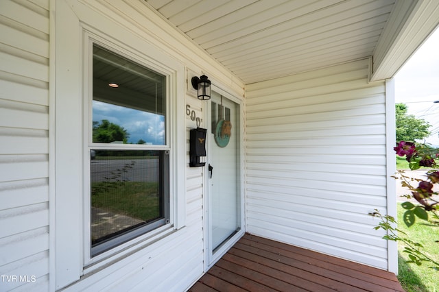 exterior space with a porch