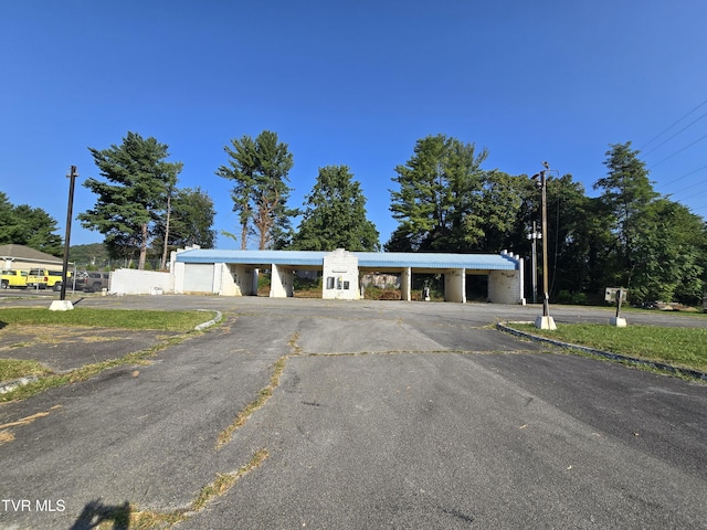 1708 Volunteer Pkwy, Bristol, TN 37620