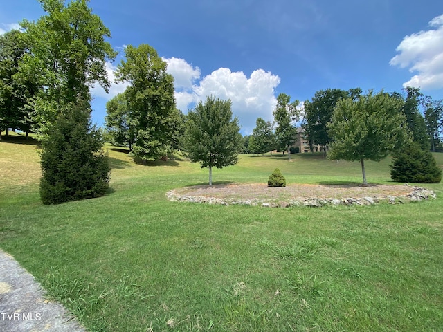 Listing photo 2 for 1234 Ridgetop Trl, Kingsport TN 37664