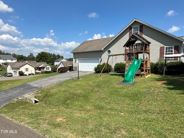 exterior space featuring a lawn