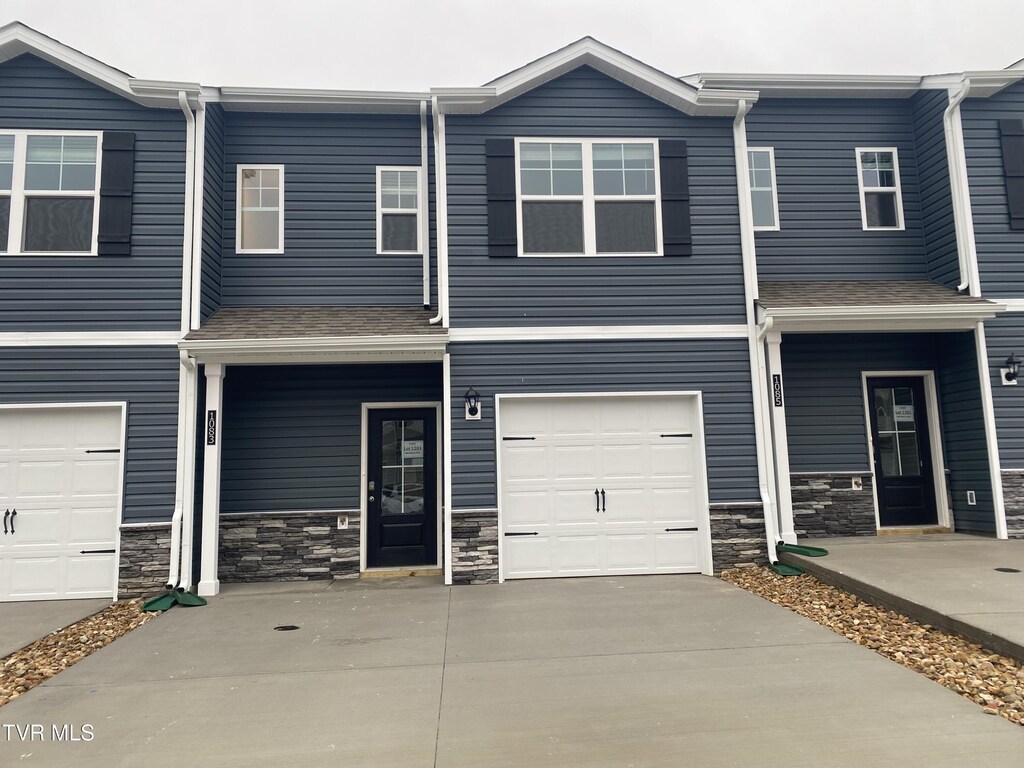 1083 Saylors Pl, Jonesborough, TN 37659 - photo 1