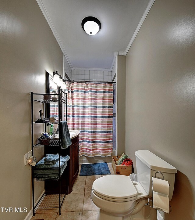 bathroom featuring vanity, crown molding, curtained shower, and toilet