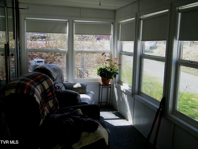 view of sunroom / solarium