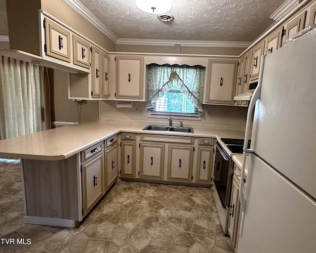 kitchen with white appliances, kitchen peninsula, a textured ceiling, crown molding, and sink