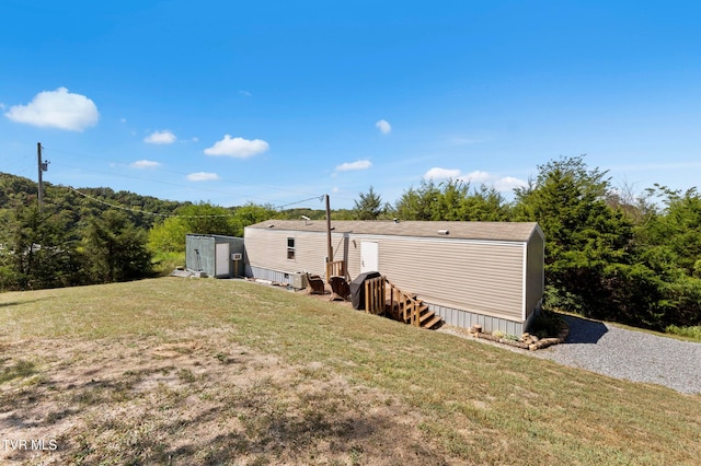 exterior space featuring a yard