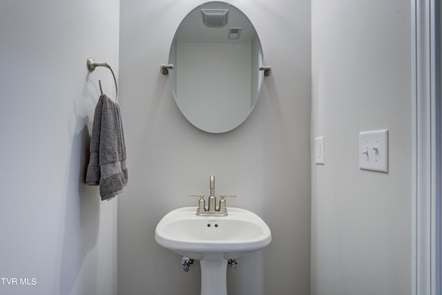 bathroom with sink