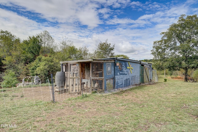 view of outbuilding