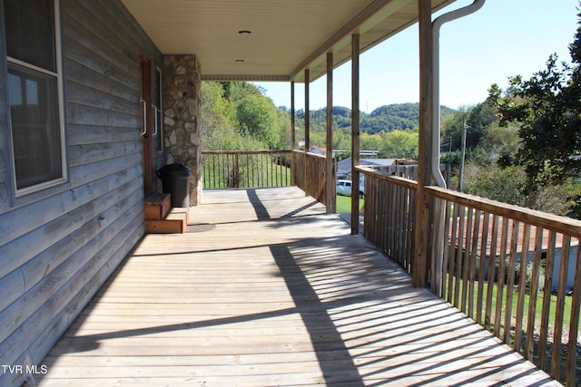 246 Keenburg Rd, Elizabethton, TN 37643 - view of wooden deck
